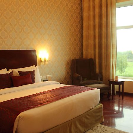 Hotel Ramada By Wyndham Jaipur Jaisinghpura Zewnętrze zdjęcie