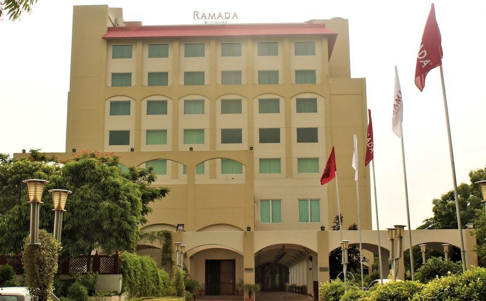 Hotel Ramada By Wyndham Jaipur Jaisinghpura Zewnętrze zdjęcie