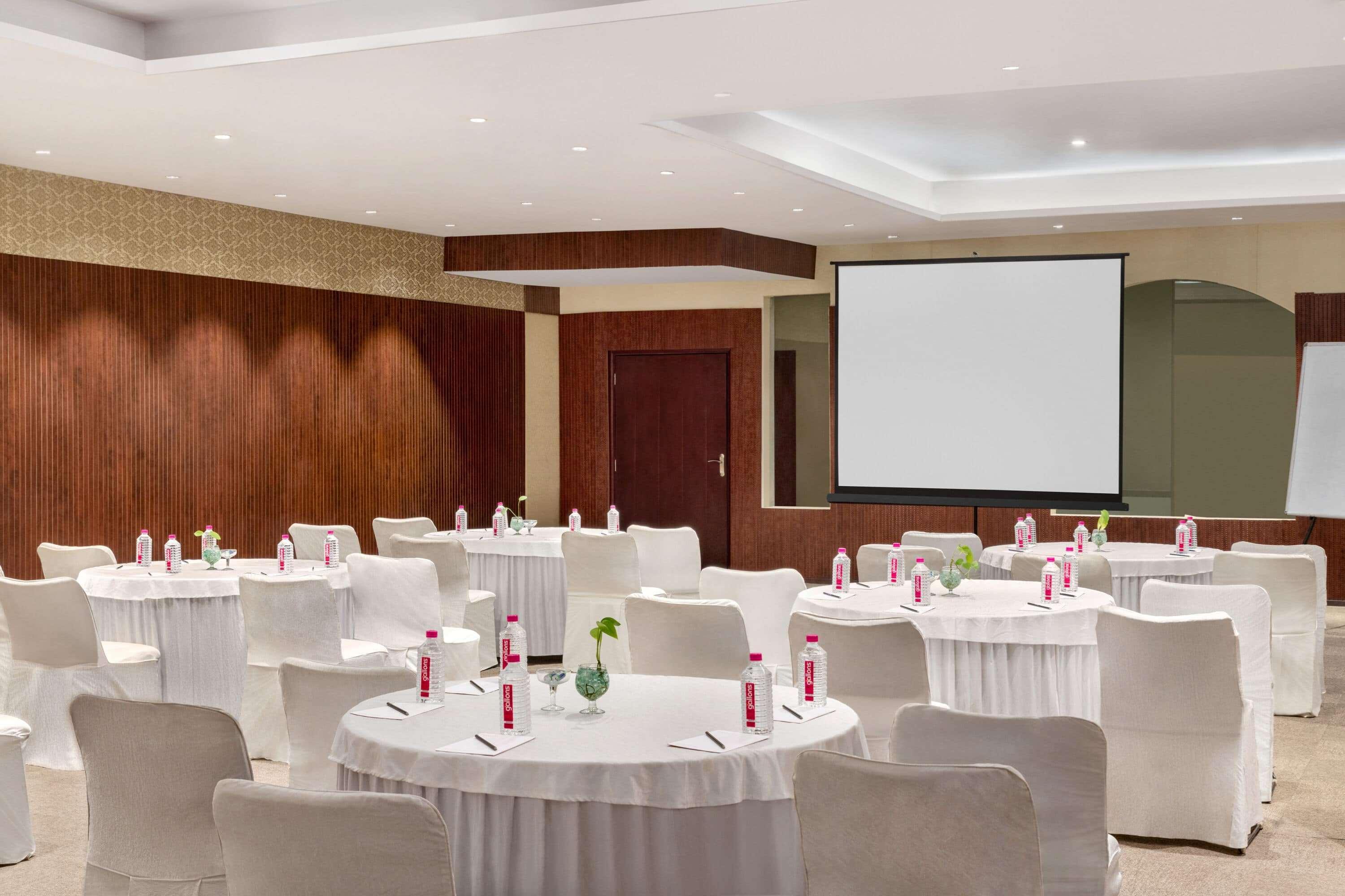 Hotel Ramada By Wyndham Jaipur Jaisinghpura Zewnętrze zdjęcie