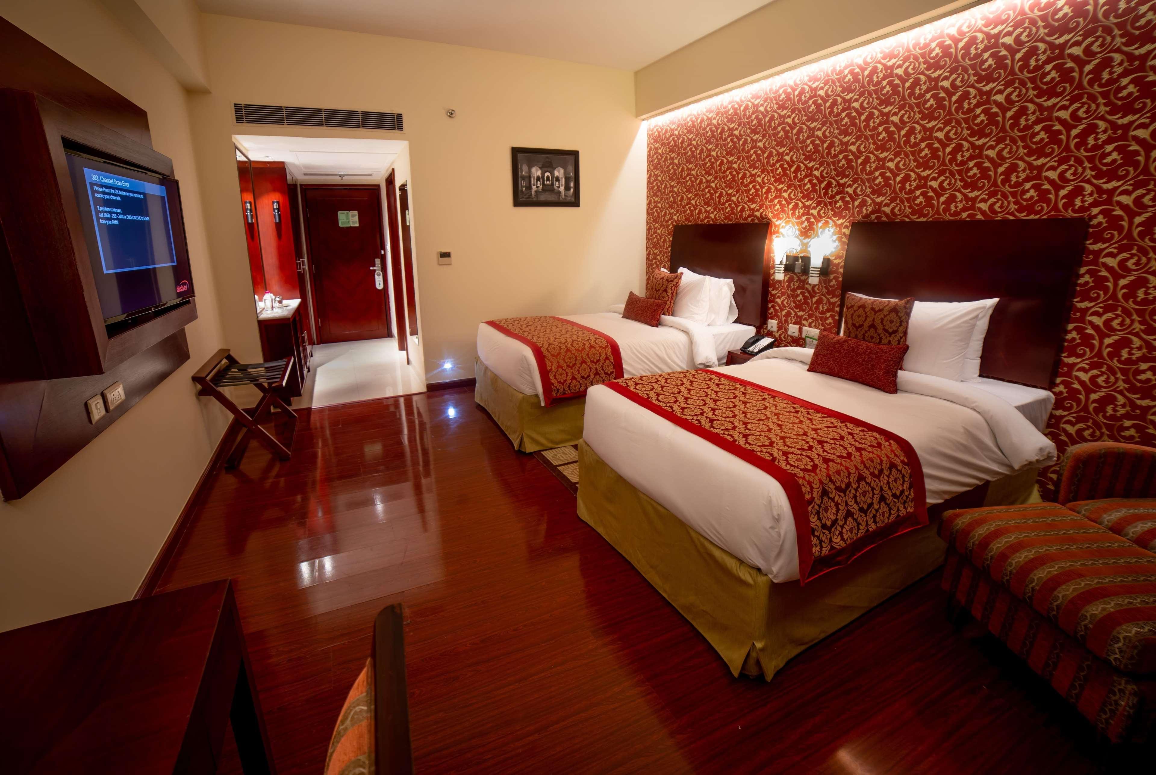 Hotel Ramada By Wyndham Jaipur Jaisinghpura Zewnętrze zdjęcie