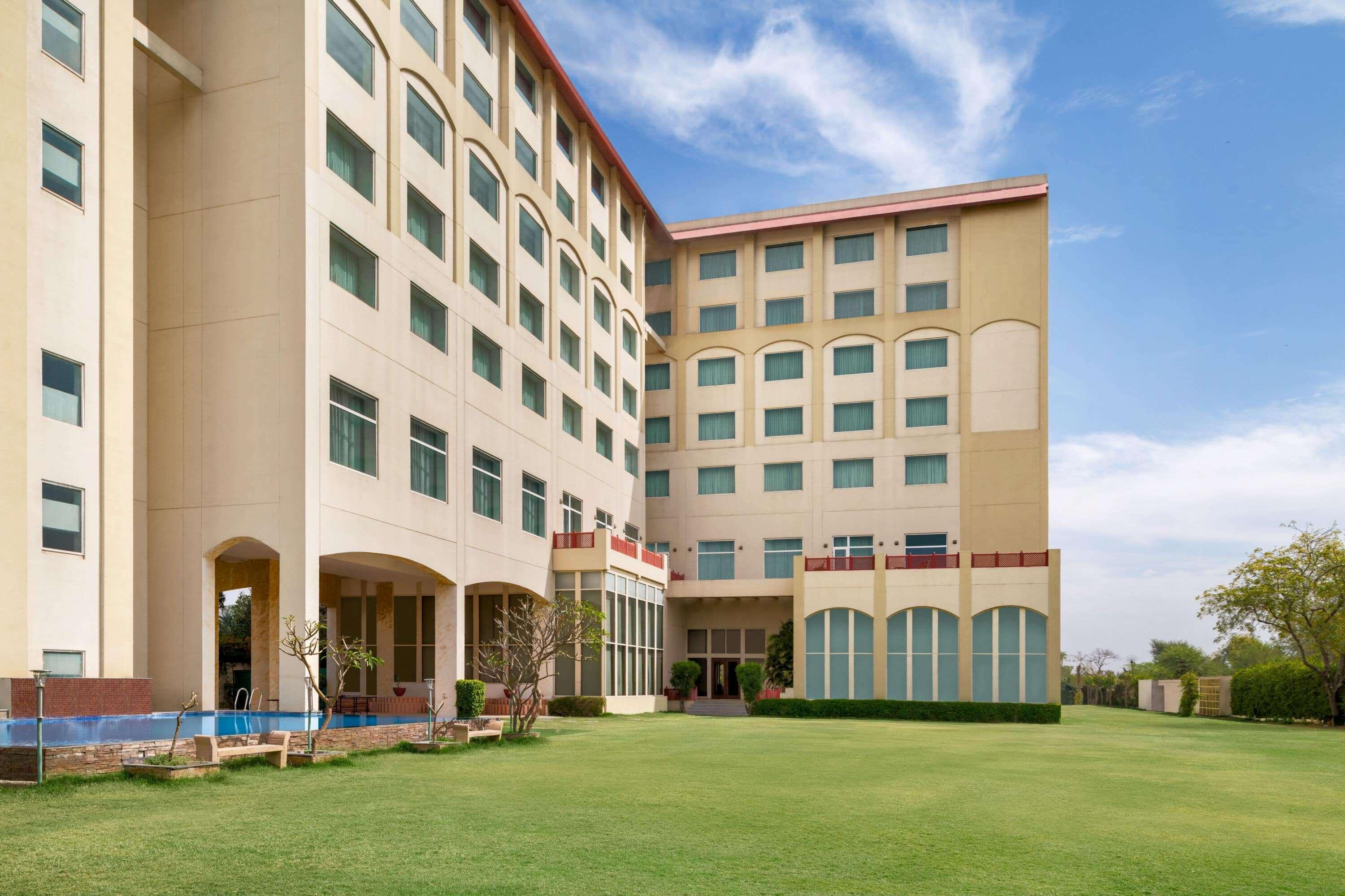 Hotel Ramada By Wyndham Jaipur Jaisinghpura Zewnętrze zdjęcie